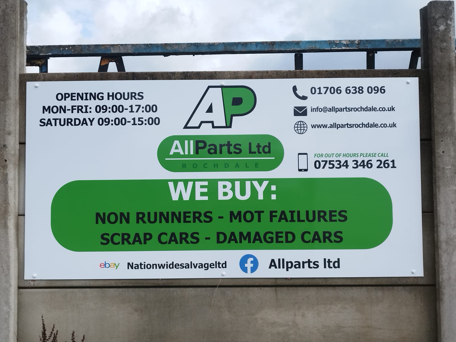 Allparts Rochdale yard sign, we buy non runners, MOT failures, scrap cars and damaged cars